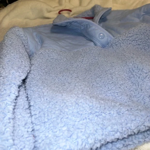 Fuzzy Coat - Picture 4 of 4